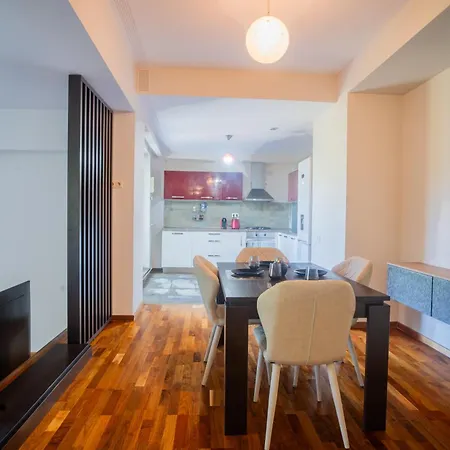 Apartmán With A View 2