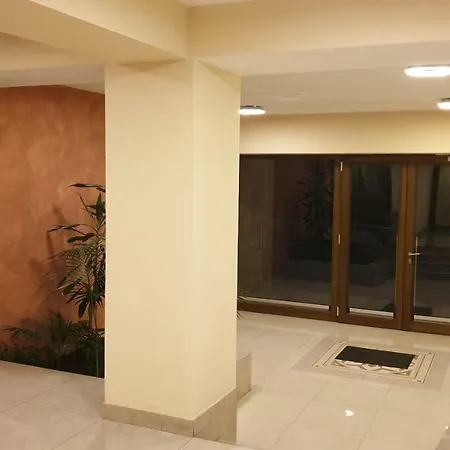 Appartamento With A View 2