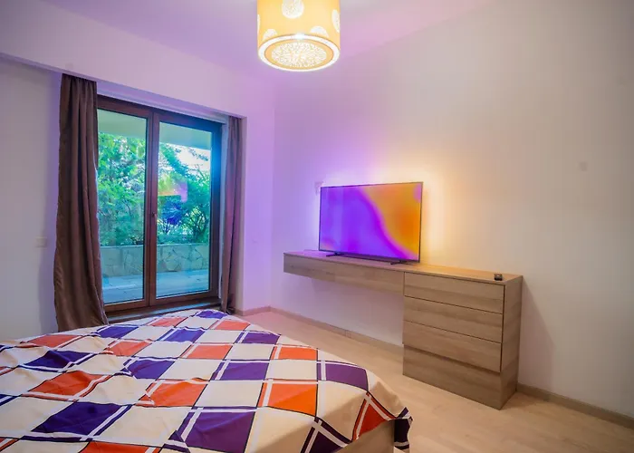 With A View 2 Apartment